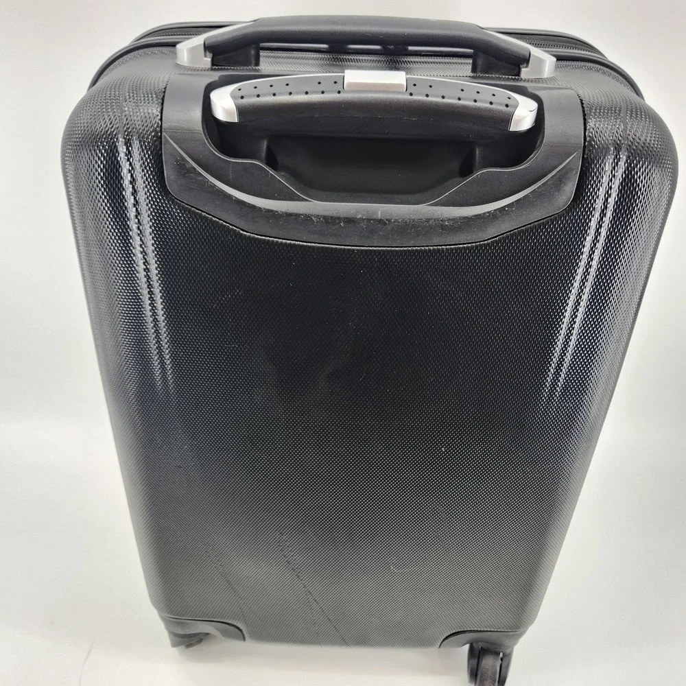 Samsonite 22 Inch Black Expandable Hard Side Spinner Carry On Luggage Suitcase